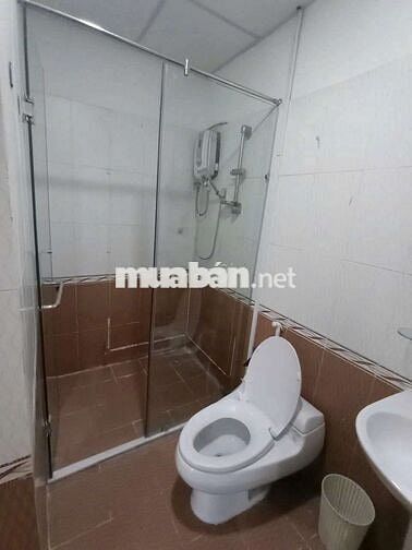 CHO THUÊ CHUNG CƯ VẠN ĐÔ QUẬN 4 - 1PN 2WC 65M2 - GIÁ 11TR NHÀ ĐẸP