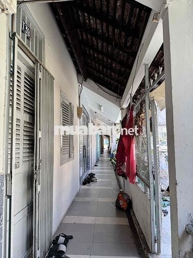 Khu dân cư yên tĩnh ,sạch sẽ có tất cả các tiện ích xung quanh !