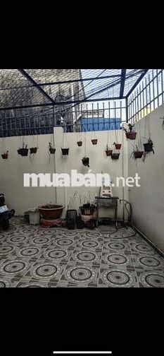 nhà đep  1 lầu 2 pn 2wc nở hậu có máy lạnh đ 16 gần gigamol