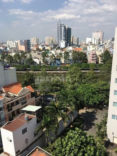 Chính chủ bán căn hộ Indochina Park Tower, 2PN, 2WC, 75m2, giá 5.6 tỷ.