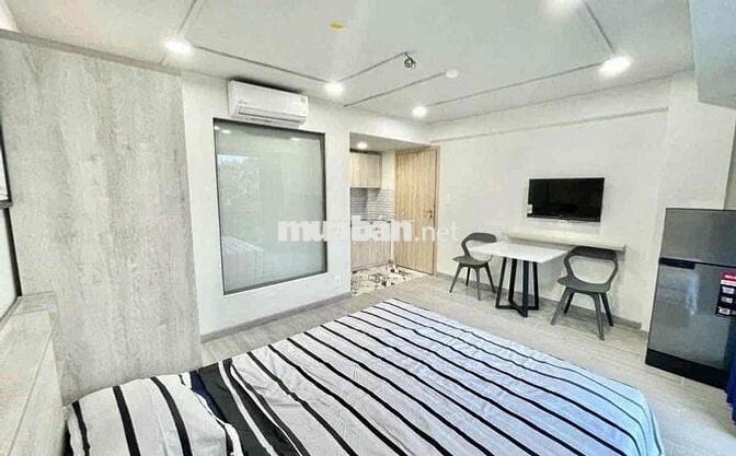 🏡 Thuê ngay phòng 40m2 ban công đón nắng ngay Bạch Đằng, gần Hàng Xanh