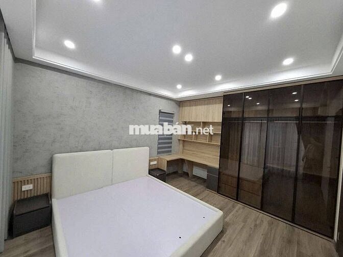 C/chủ  bán nhà 5t,40m  tại Nguyễn Trãi,HĐ ,t/máy, ô tô gần nhà chỉ 9t