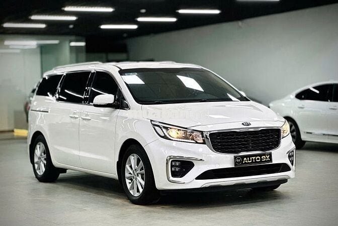KIA SEDONA 2.2L 2019 DẦU CAO CẤP - MÀU TRẮNG