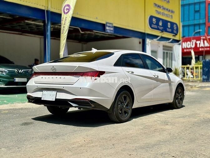 Hyundai Elantra 2024 1.6 AT Đặc biệt