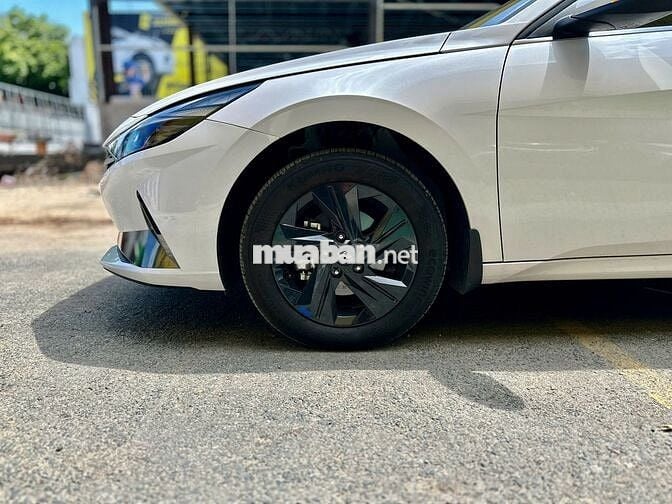 Hyundai Elantra 2024 1.6 AT Đặc biệt