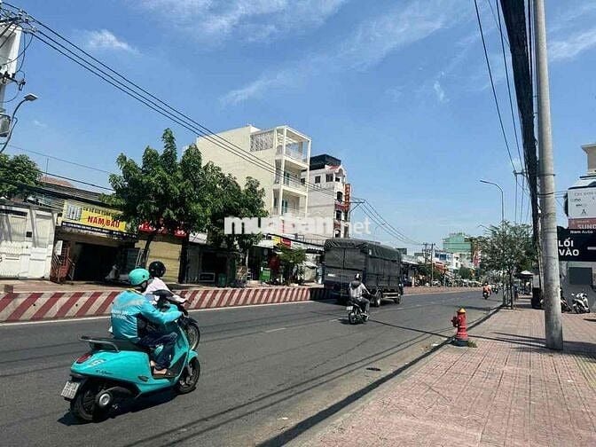 cho thuê nhà MT Huỳnh Tấn pHát 12 phòng (7.5x45)