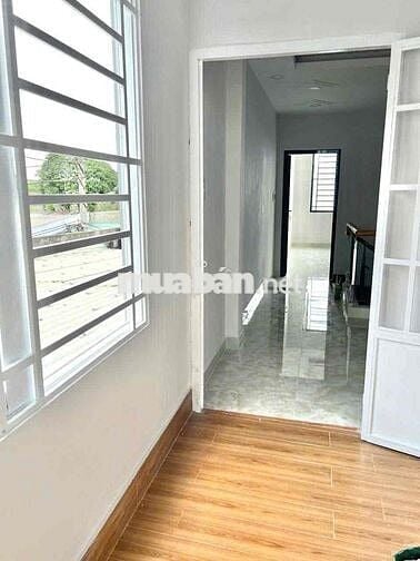 Cho thuê nhà MT kinh doanh 13tr .3 tầng 3pn 3tolet 4x12!