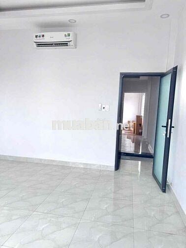 Cho thuê nhà MT kinh doanh 13tr .3 tầng 3pn 3tolet 4x12!