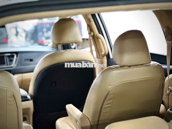 KIA SEDONA 2.2L 2019 DẦU CAO CẤP - MÀU TRẮNG