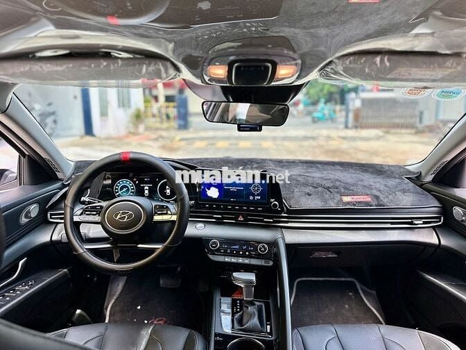 Hyundai Elantra 2024 1.6 AT Đặc biệt