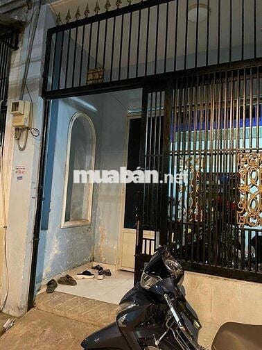 Nhà trống,40m2,gác lửng,1 phòng ngủ,1 bếp,1 toilet,Q. Bình Tân