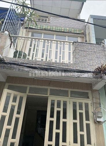 Cho thuê nhà hẻm 4m (BG) Lạc Long Quân, P.5, Q.11 giá 11tr