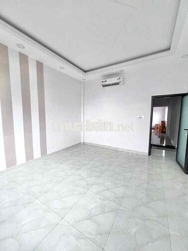 Cho thuê nhà MT kinh doanh 13tr .3 tầng 3pn 3tolet 4x12!