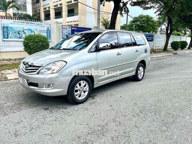 Toyota Innova 2006 G - gia đình sử dụng tuyệt đẹp