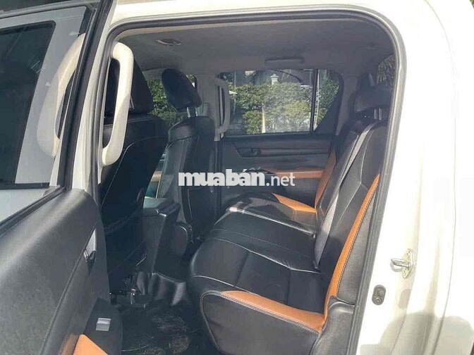 Toyota Hilux 2019 2.4E 4×2 AT - 80000 km