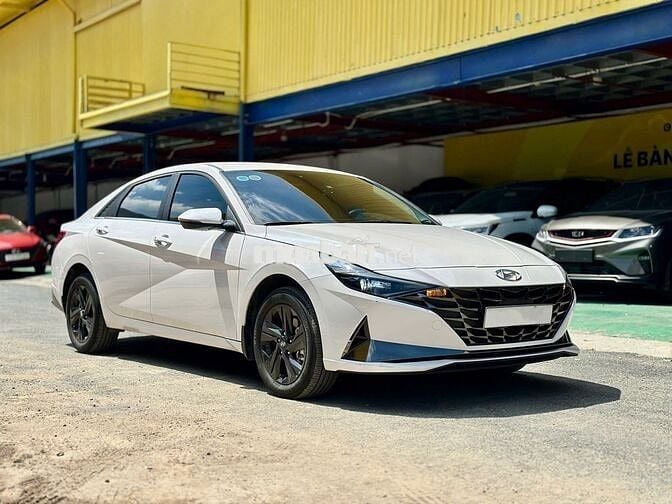 Hyundai Elantra 2024 1.6 AT Đặc biệt