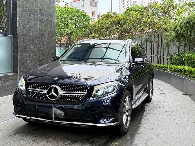 Xe mercedes benz glc 2016 300 AMG 4MATIC 70000 km