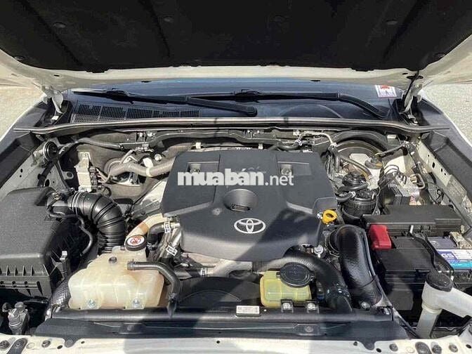 Toyota Hilux 2019 2.4E 4×2 AT - 80000 km