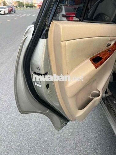 Toyota Innova 2008 G - 150000 km