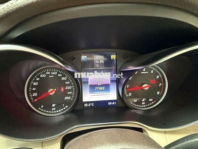 Xe mercedes benz glc 2016 300 AMG 4MATIC 70000 km