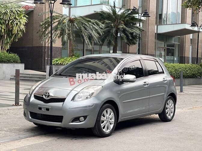 Toyota Yaris 2011 màu Bạc Sản xuất: 2011