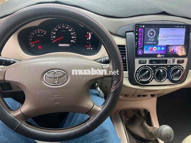 Toyota Innova 2008 G - 150000 km