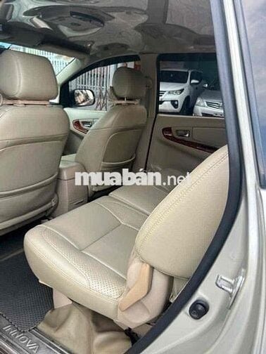 Toyota Innova 2008 G - 150000 km