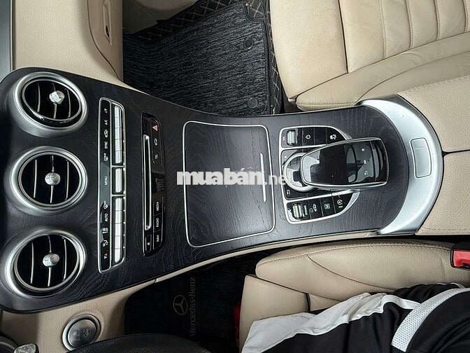 Xe mercedes benz glc 2016 300 AMG 4MATIC 70000 km