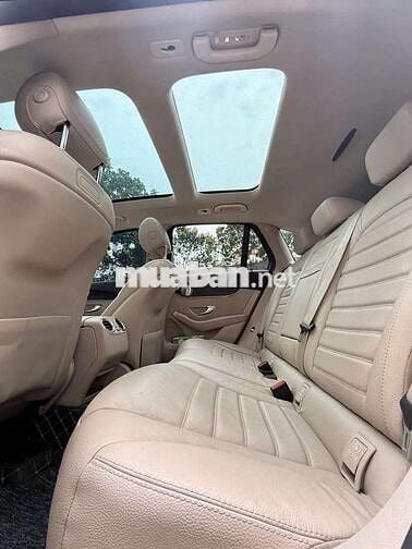 Xe mercedes benz glc 2016 300 AMG 4MATIC 70000 km
