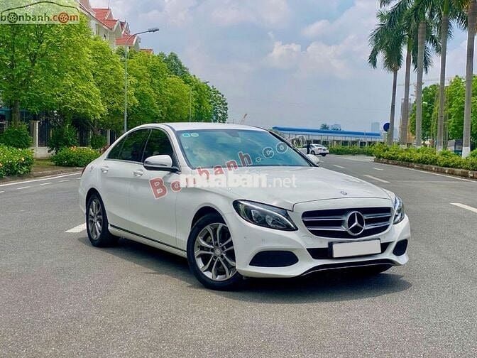 Mercedes Benz C200 Sản xuất : 2016