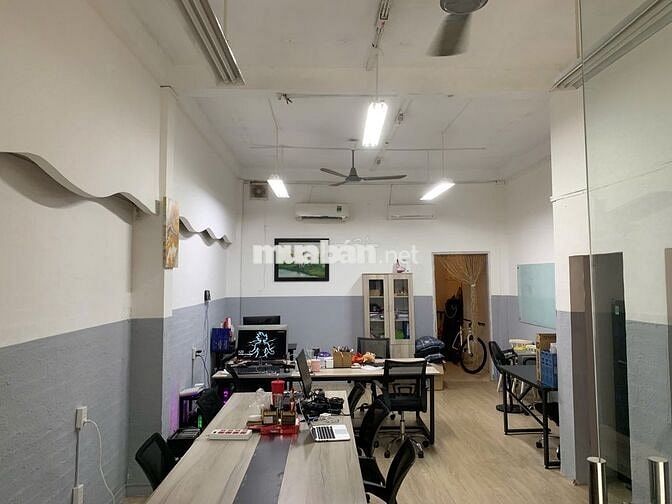 Cho thuê mặt bằng tầng trệt DT 5x15m2, thuận tiện đi lại, buôn bán