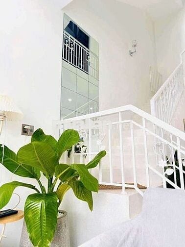 Nhà 3 tầng mới - trục thông sông, biển, sát khu KĐT FPT, biển Tân Trà