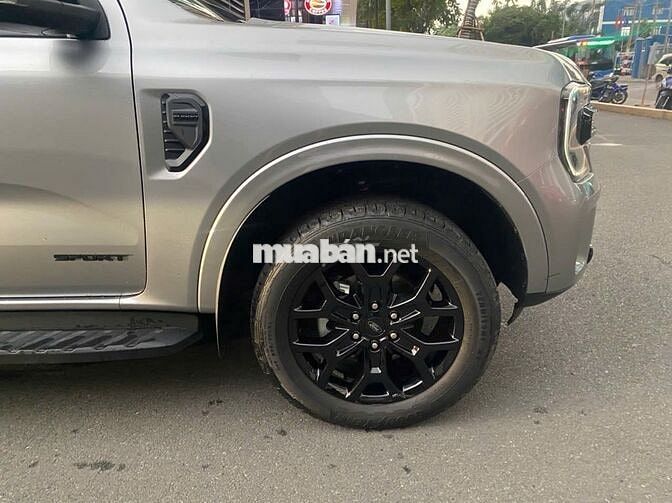 Ford Everest 2023 Sport 2.0L 4x2 AT - 15800 km
