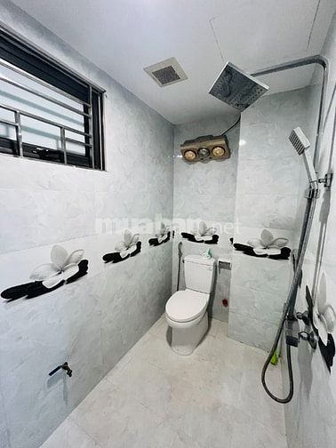 Chính chủ cho thuê nhà mặt phố Trần Đăng Ninh, Cầu Giấy, Hà Nội