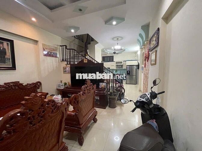 HÀNG XÓM HỒNG MAI - Ô TÔ ĐỖ CỬA - 1 NHÀ RA PHỐ - 52mx5 TẦNG CHỈ 9,8 TỶ