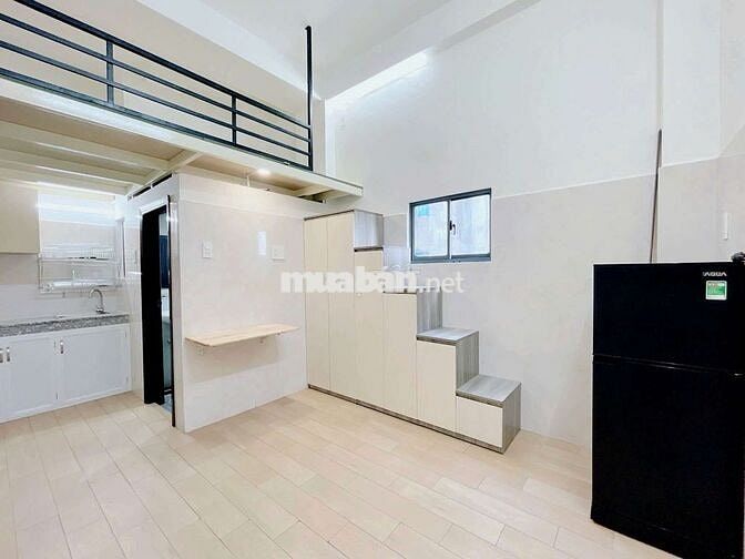 ✨️ Cho thuê phòng Gác 30m2, Cửa Sổ Trời _ Thang Máy _ Hoàng Hoa Thám