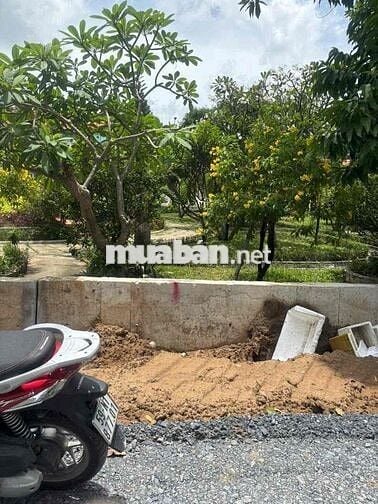 đất vị trí đẹp Nam Hùng Vương, 80m2, hướng Bắc, đối diện công viên
