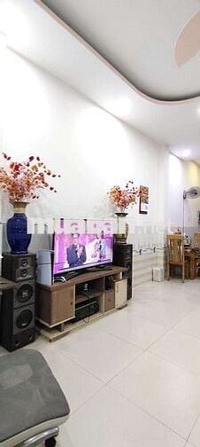 BÌNH TÂN - NHÀ 2 MẶT TIỀN TRƯỚC SAU XE HƠI CHẠY BON BON CHỈ 4,3TỶ TL
