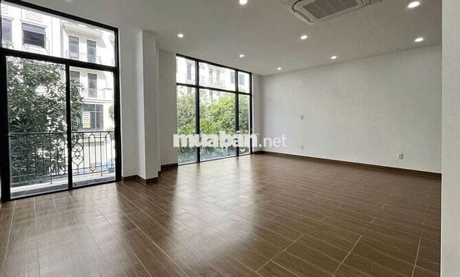 NHẤT VỊ TRÍ NHÌ DIỆN TÍCH 6X20 - Cộng Hoà, P2, QTB - 4 Tầng Lầu 420m2
