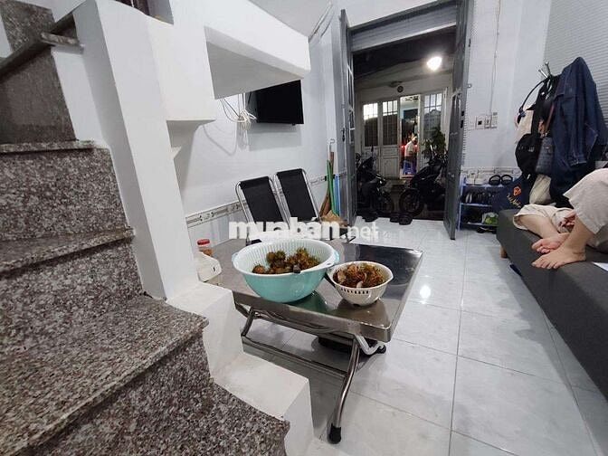 Bán nhà 3 Tầng góc 2 mặt tiền Giá 2 Tỷ 450tr Ngay TT Linh Đông Thủ Đức
