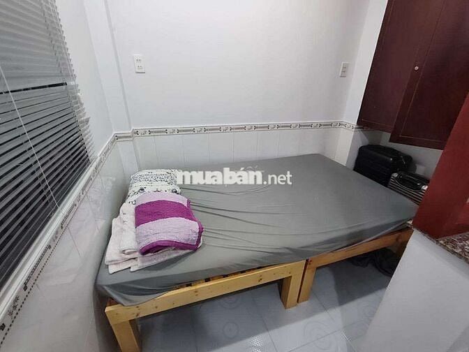 Bán nhà 3 Tầng góc 2 mặt tiền Giá 2 Tỷ 450tr Ngay TT Linh Đông Thủ Đức