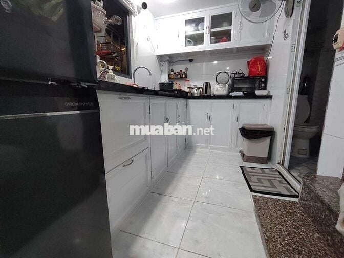 Bán nhà 3 Tầng góc 2 mặt tiền Giá 2 Tỷ 450tr Ngay TT Linh Đông Thủ Đức