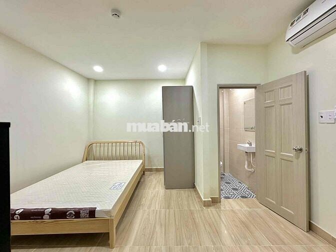Cho Thuê Phòng Cửa Sổ Mới Đầy Đủ Nội Thất Gần Huỳnh Văn Bánh Phú Nhuận