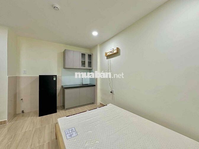 Cho Thuê Phòng Cửa Sổ Mới Đầy Đủ Nội Thất Gần Huỳnh Văn Bánh Phú Nhuận