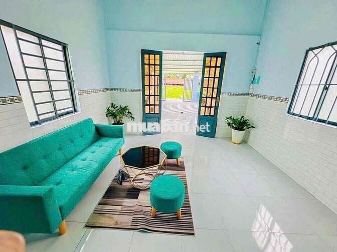 cần bán gấp nhà 1 trệt + 1 lầu