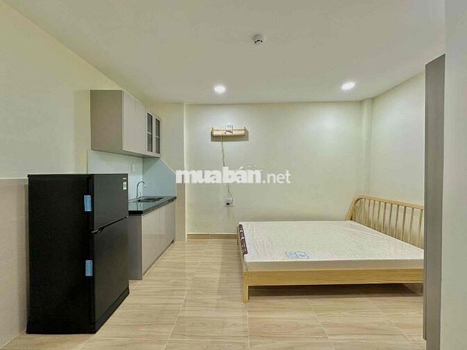 Cho Thuê Phòng Cửa Sổ Mới Đầy Đủ Nội Thất Gần Huỳnh Văn Bánh Phú Nhuận
