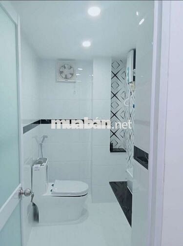 Nhà cho thuê NC. CC căn hộ CXTĐ. Lô Chữ, Lầu 1. Đường TĐ, P.27, Q.BT.