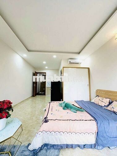 CHO THUÊ 1 PN NGỦ CỰC RỘNG VIEW BAN CÔNG GẦN CẦU ĐỎ, ĐH VĂN LANG