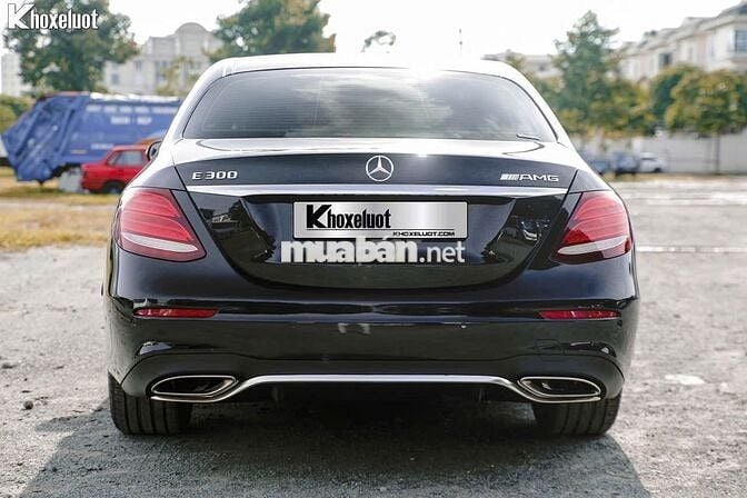MERCEDES-BENZ E300 AMG 2020-38000km