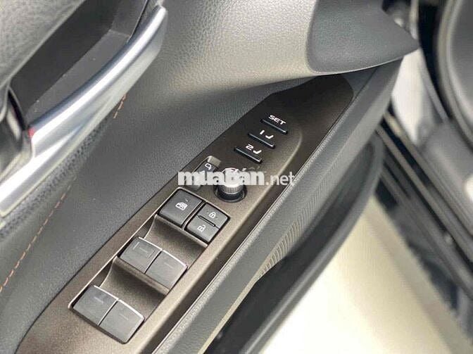Toyota Camry 2022 2.5 Q - 5c tự động HÃNG BH 2027